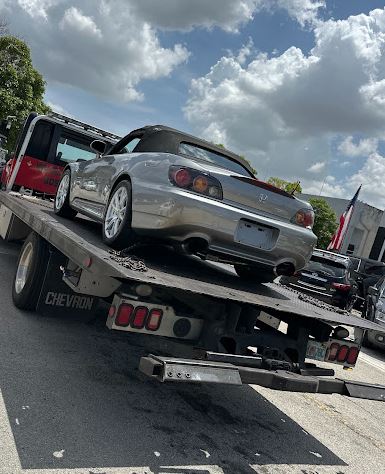 Grúas en Hialeah, Florida los mejores servicios 24 horas en español y baratas