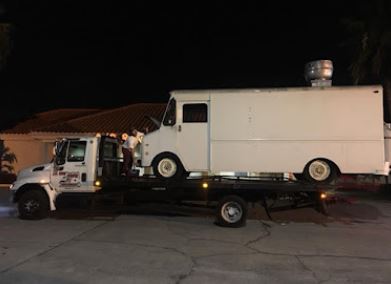 Grúas en Orlando, FL los mejores servicios 24 horas en español y baratas