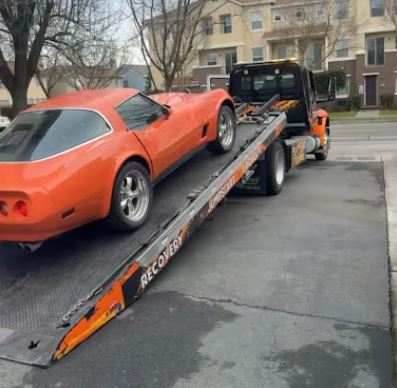 Grúas en Sacramento, CA los mejores servicios 24 horas en español y baratas