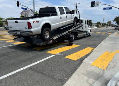 Grúas en Santa Ana, CA los mejores servicios 24 horas en español y baratas