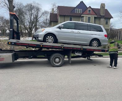 MC TOWING & RECOVERY 2