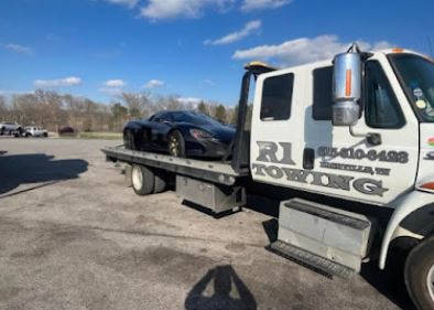 R1 Towing 2