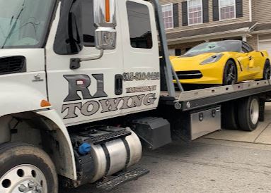 R1 Towing