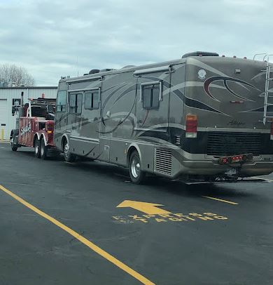 Santa Fe Towing Service - Tow Truck Kansas City 2